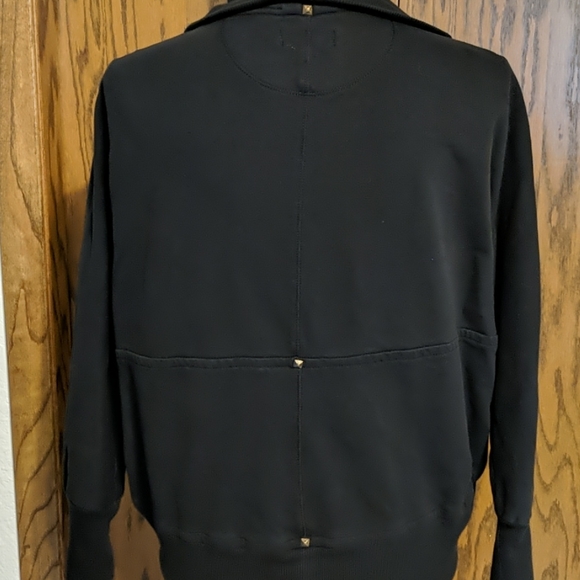 Cute Over Shirt - Picture 5 of 6